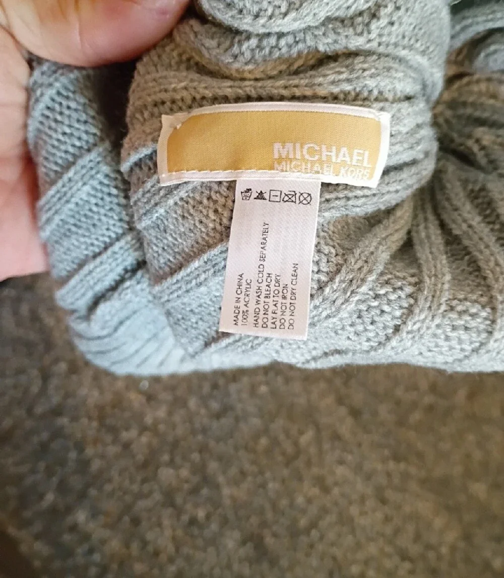 Michael Kors Women's  Ribbed Pom Pom Beanie in Light Gray